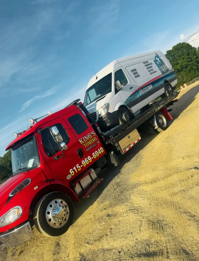 Emergency towing Nashville TN — King's Towing fast response truck